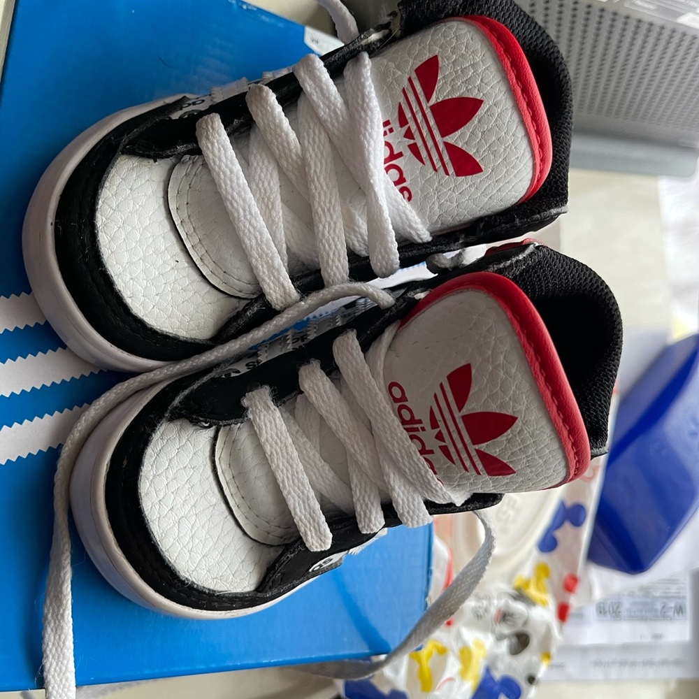 Shoes - Picture 2 of 2